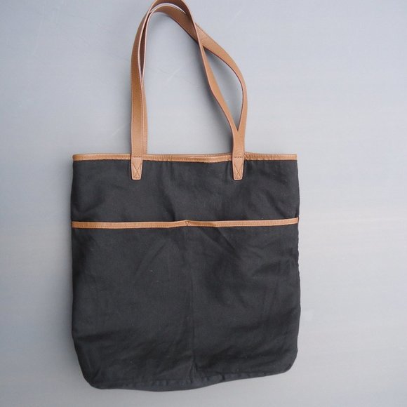 Elegant Tan Leather Tote Bag - Picture 8 of 16